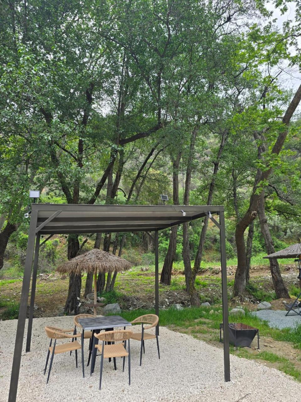 River Glamping Kalopanayiotis Kalopanagiotis