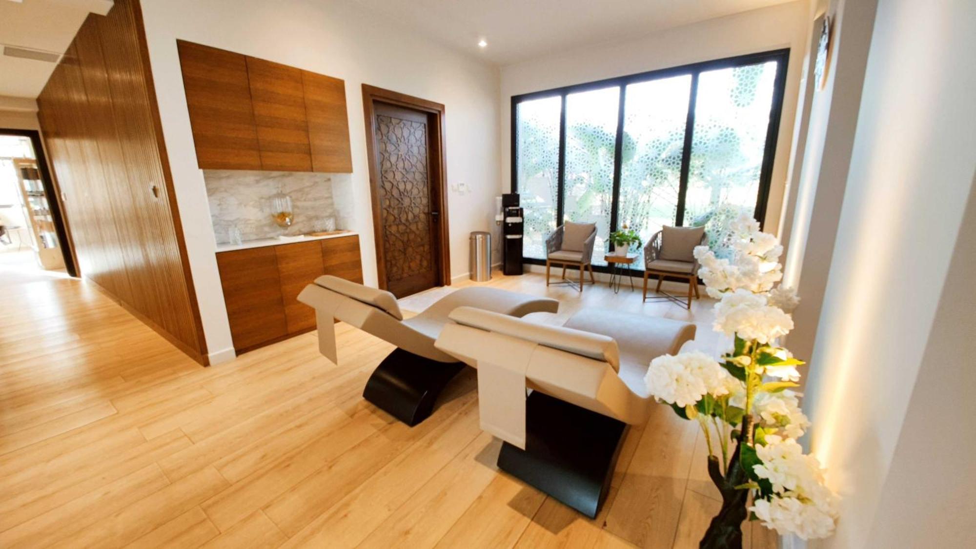 Thalassa With Swimming Pool Apartment