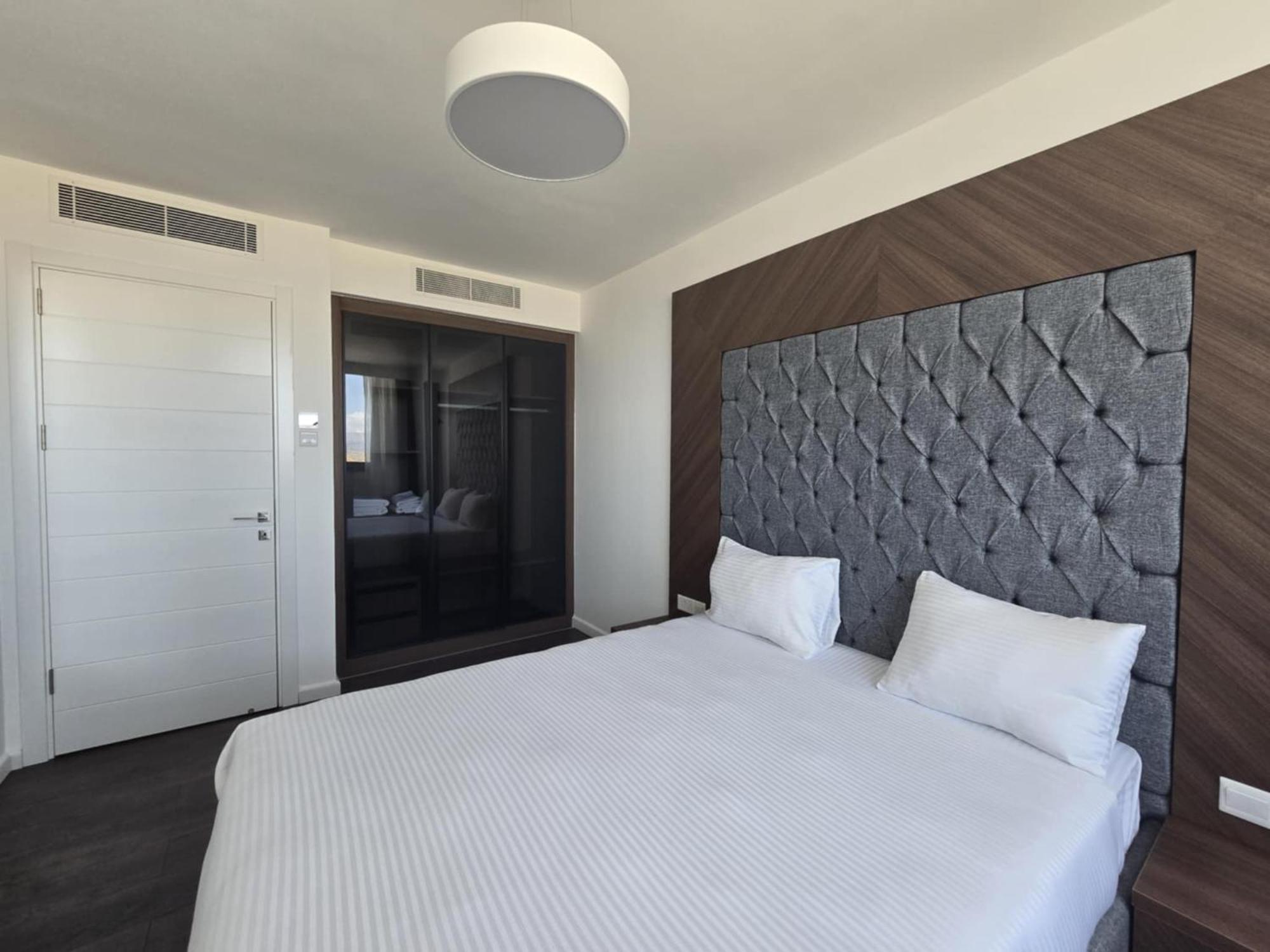 Luxurious Two-bedroom B-block At Grand Sapphire * Perivolia tou Trikomou