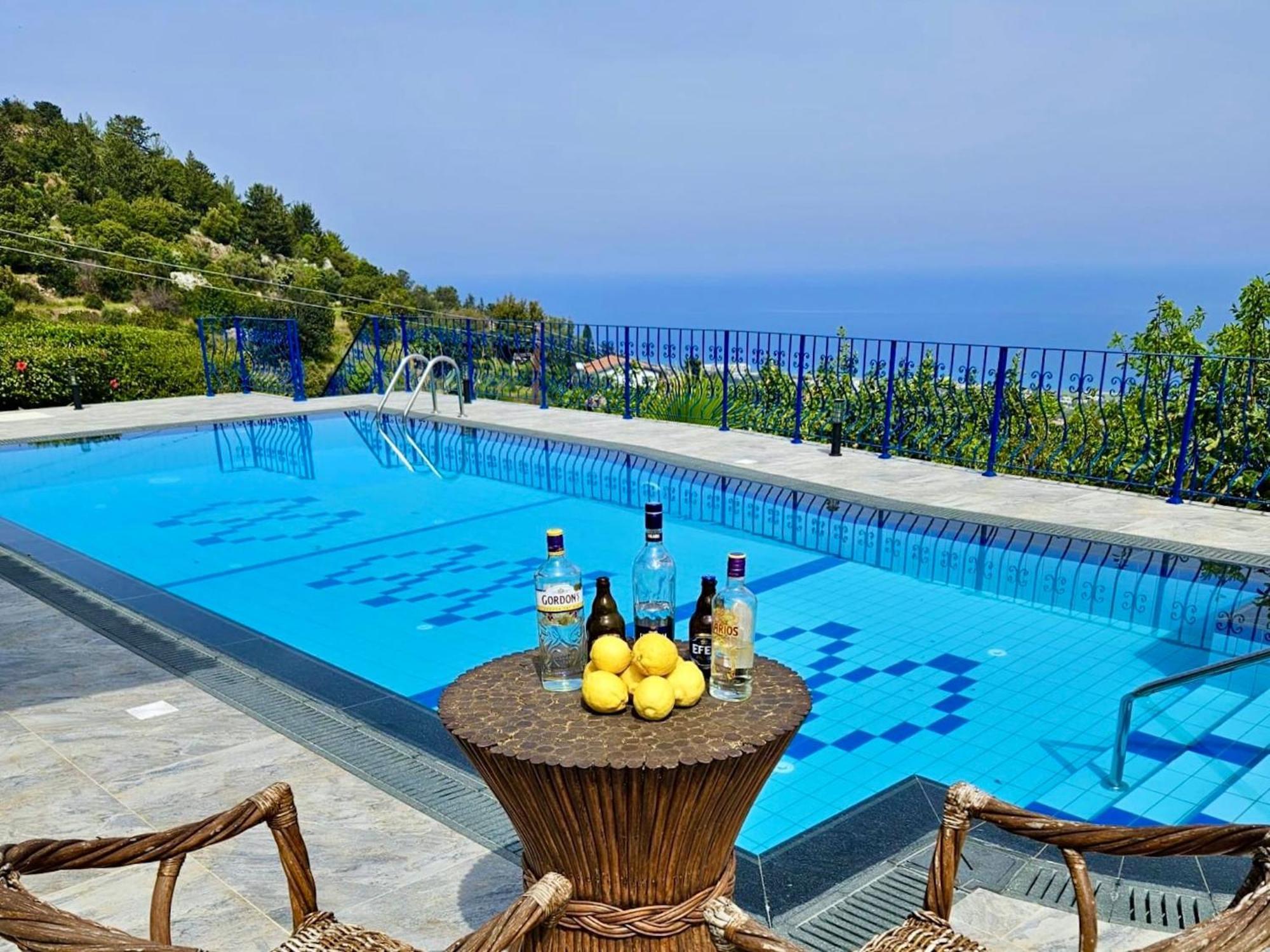 4-bedroom With Amazing Views *