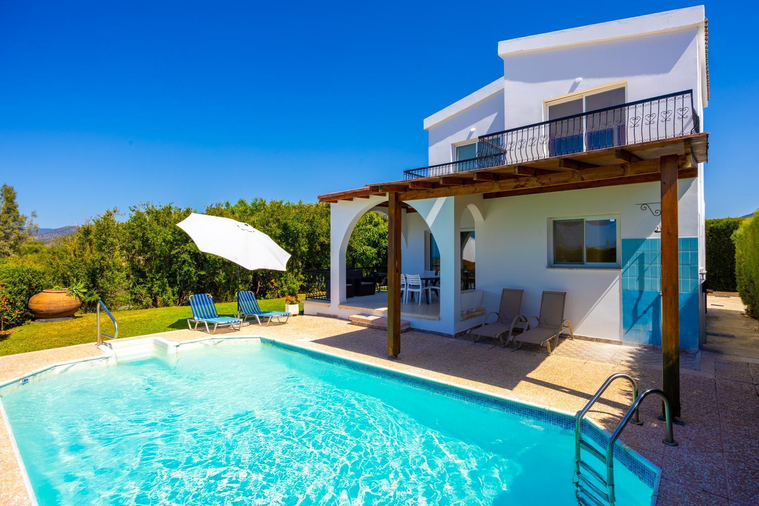Aristotelis Villa *