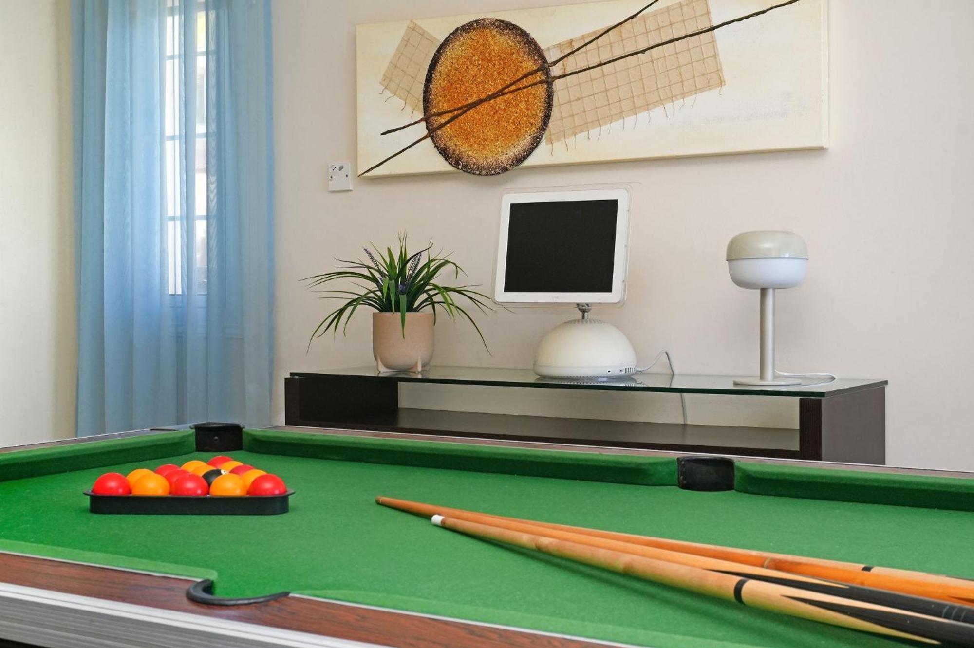 Oceania - Beachfront Villa *