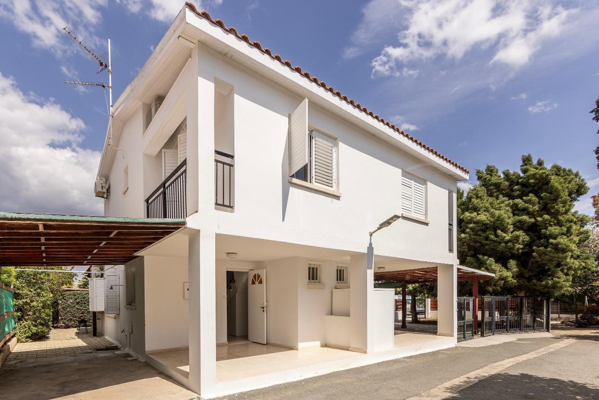 Villa Larnaca Marina