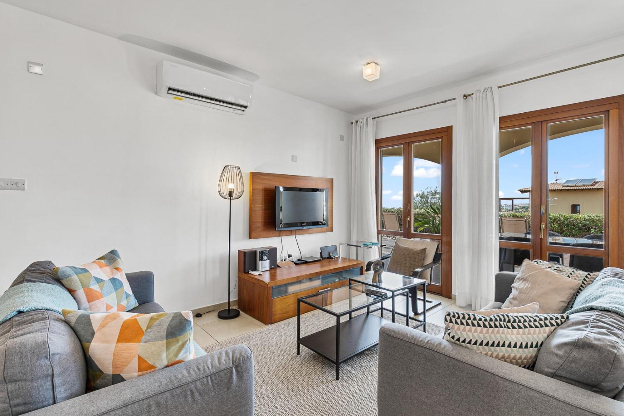 Ground Floor Anthos With Beautiful Sea Views On Aphrodite Hills Apartment