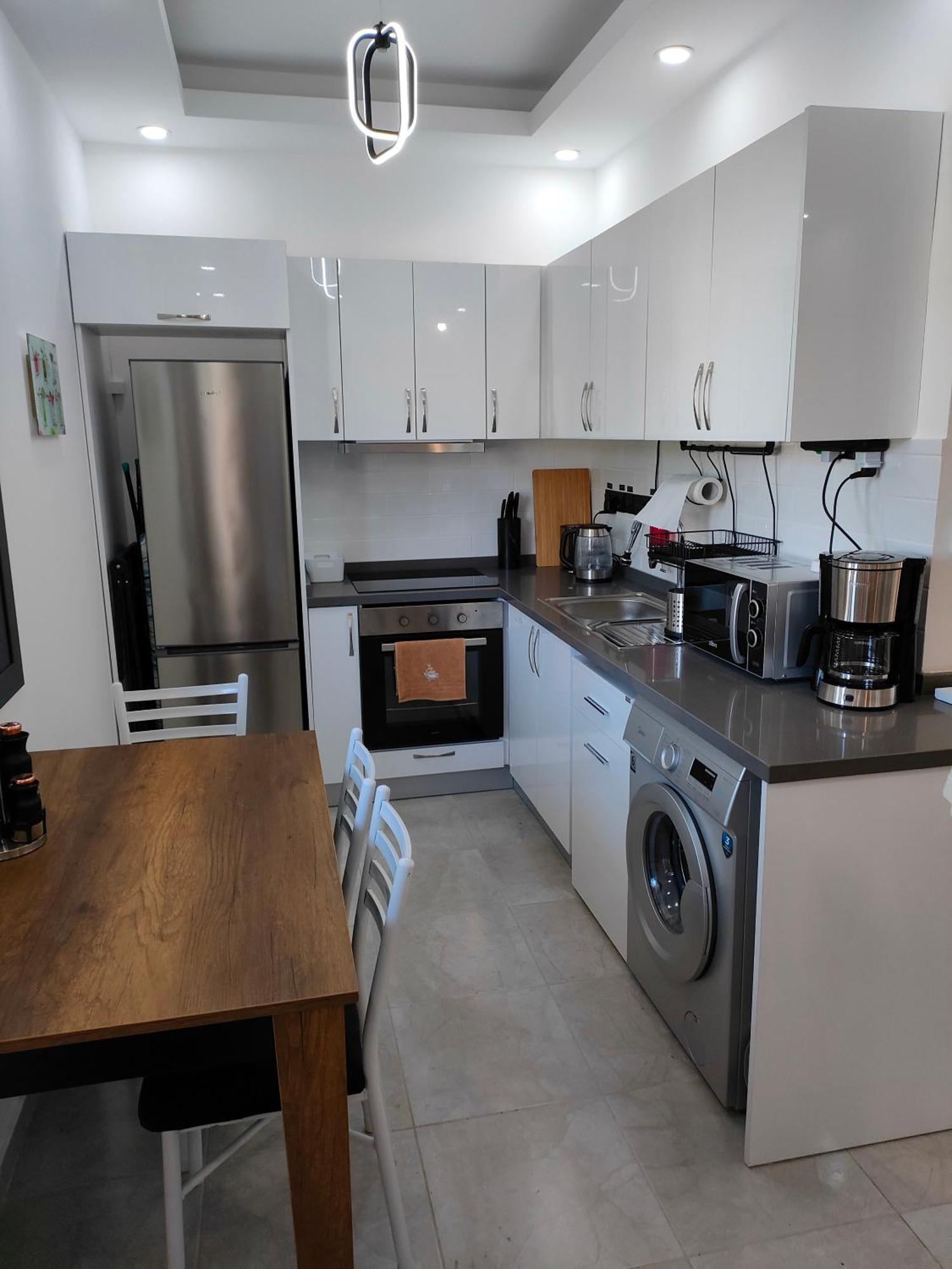 Apartment Esta Palm Living And Bedroom, 250 M From Kyrenia (Northern Cyprus)