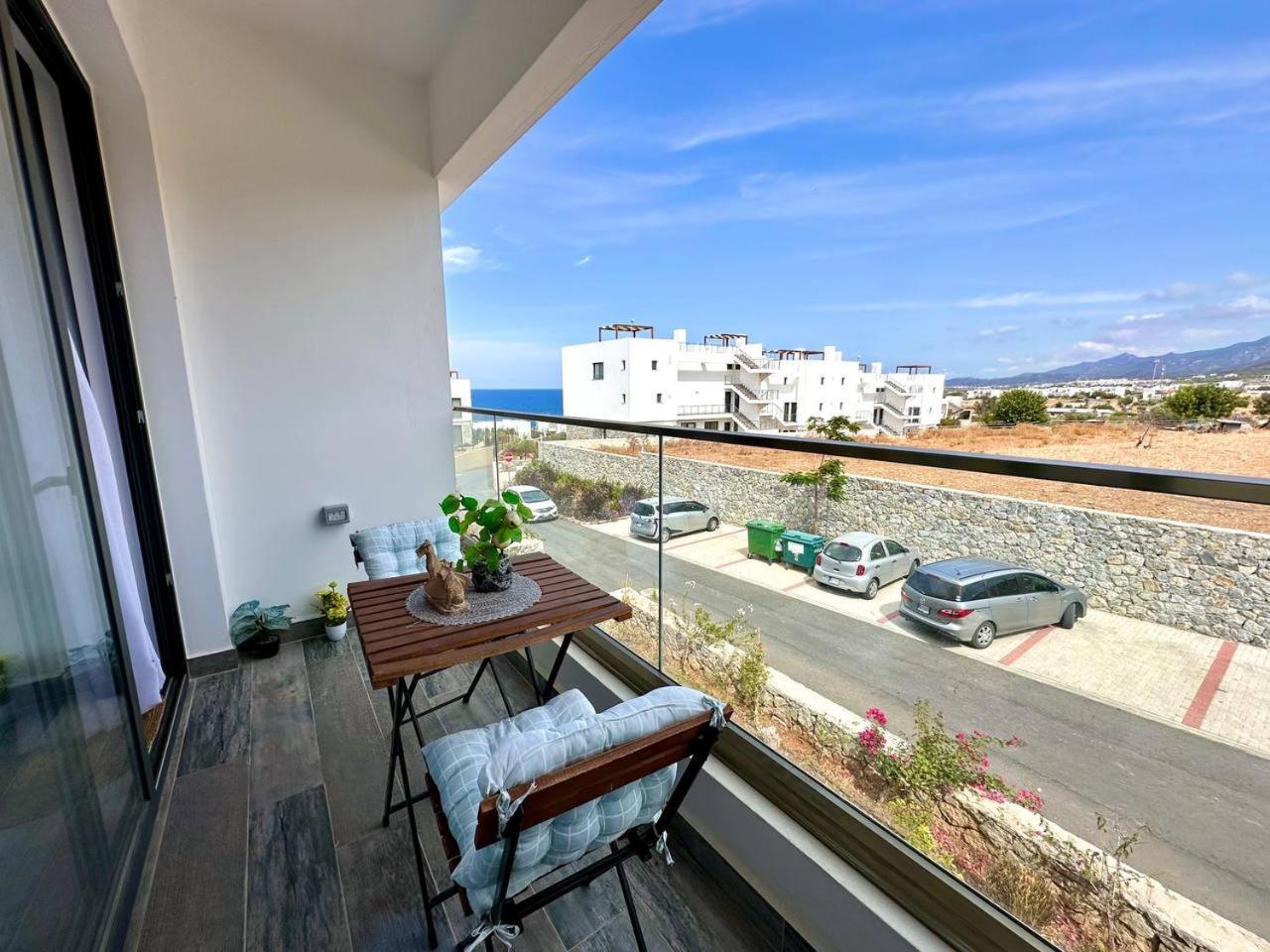 The Olive Beachfront & Appartement