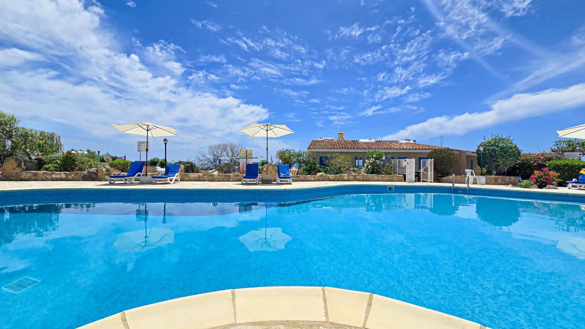 Css Calm Smart Superior 2bd With Private Yard Holiday home