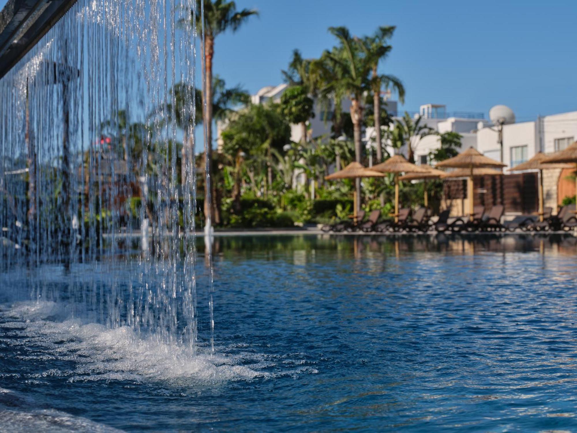 Atlantica Oasis Hotel 4*