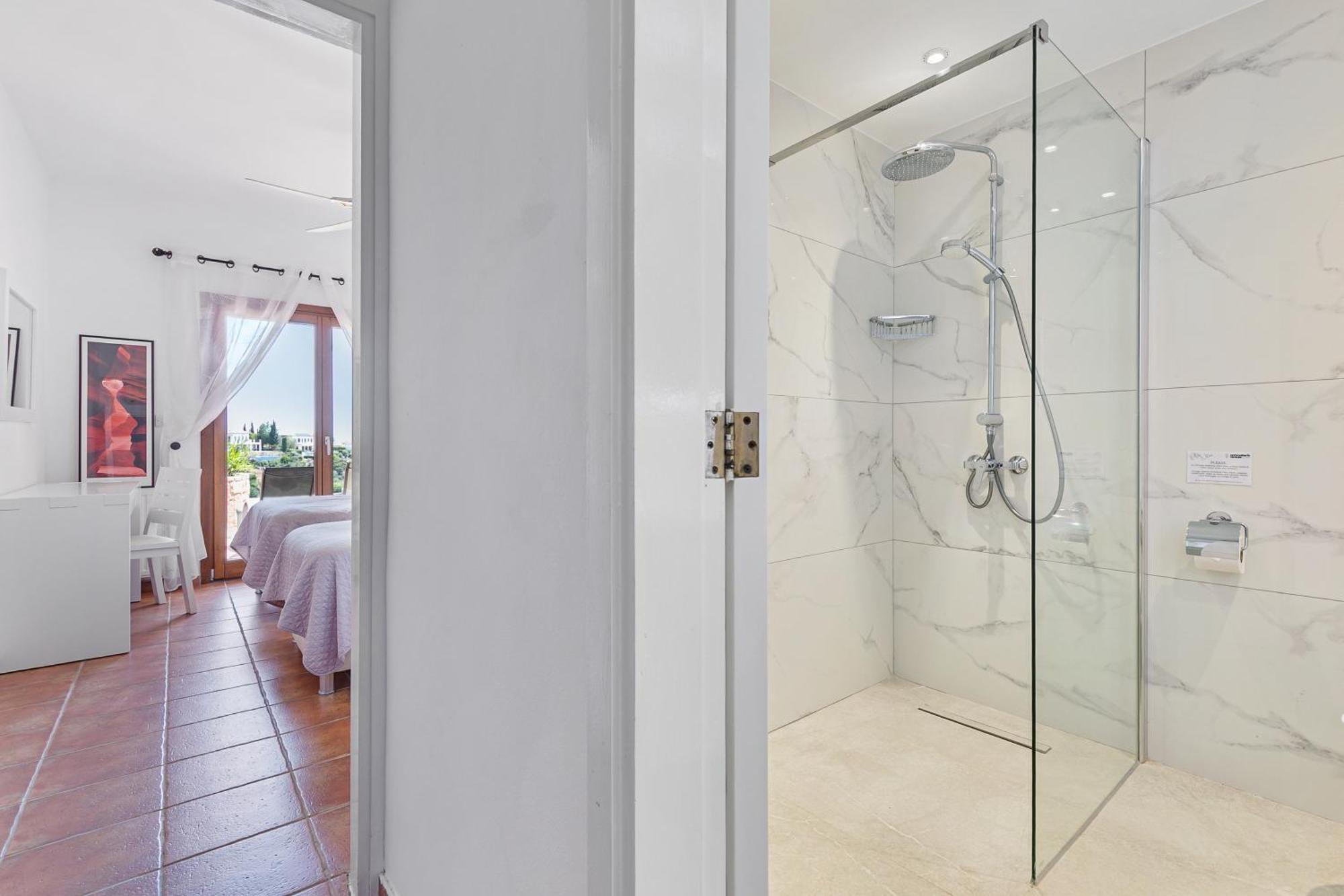 4 Bedroom Helidoni With Private Infinity Pool, Aphrodite Hills Villa