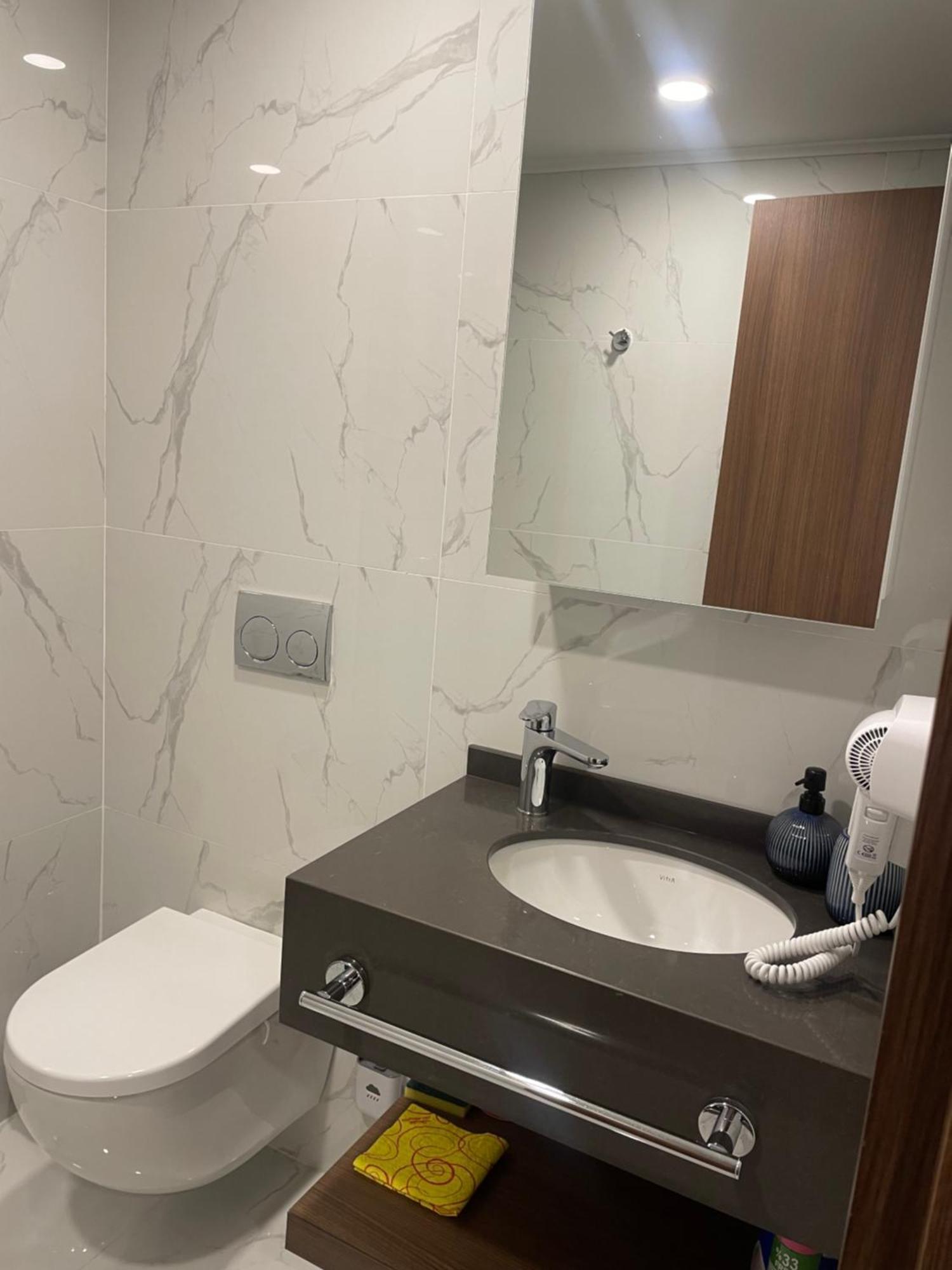 Grand Sapphire Apartment *
