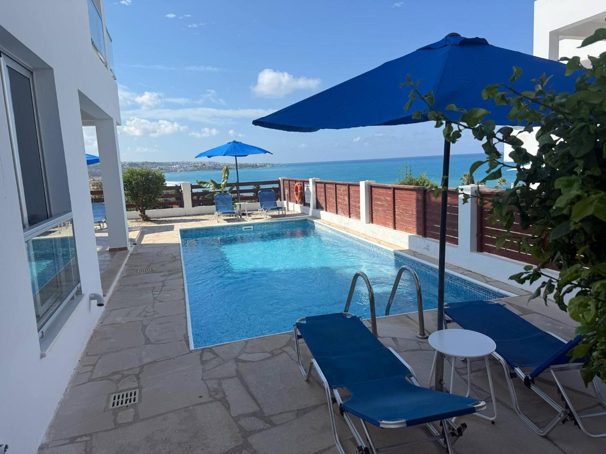 Aqua Sunrise 1km From With Sea Views * Coral Bay