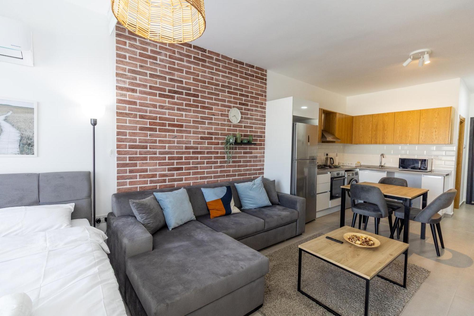 Caesar Cliff Apartment *
