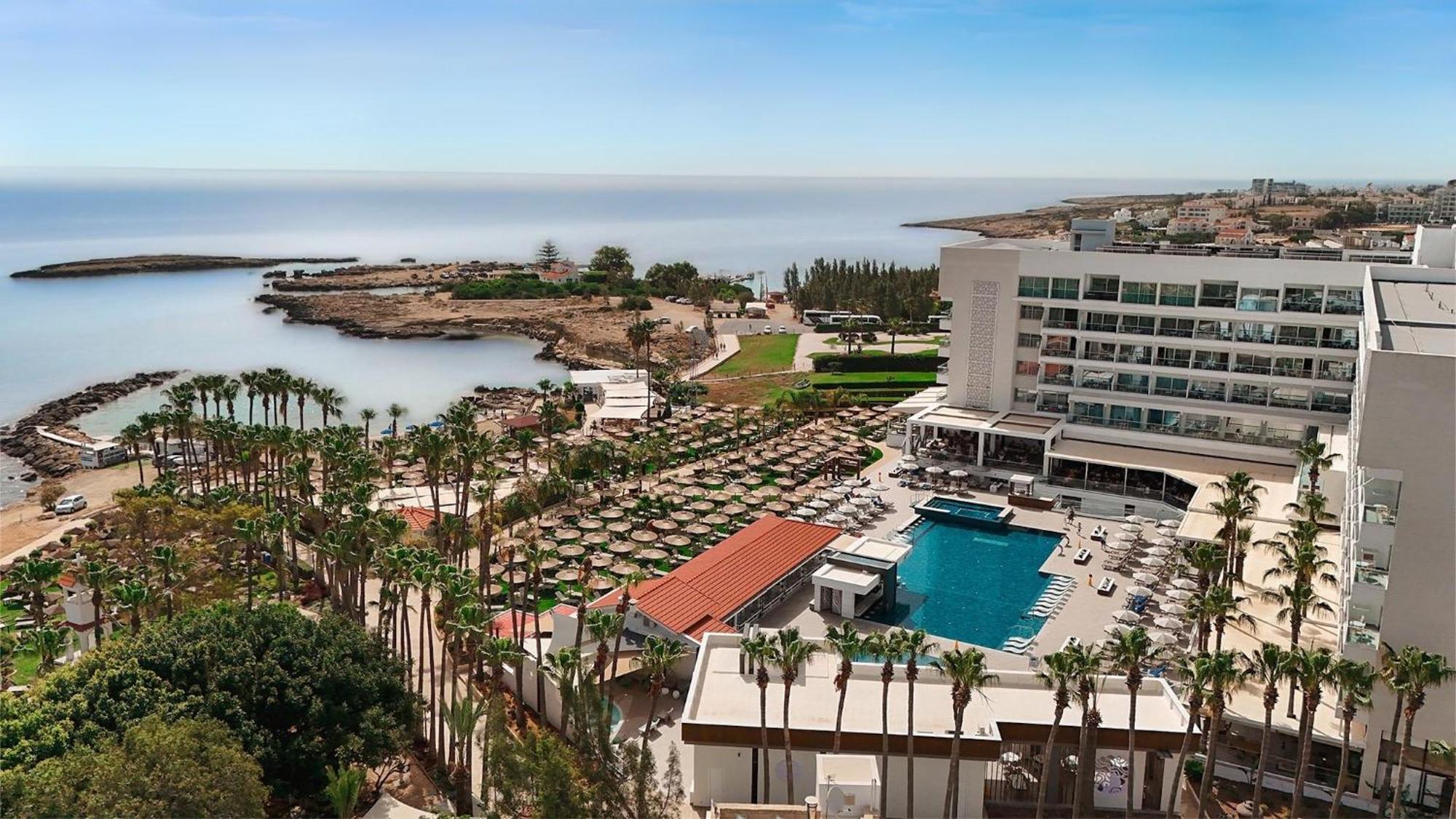 Cavo Maris 4*
