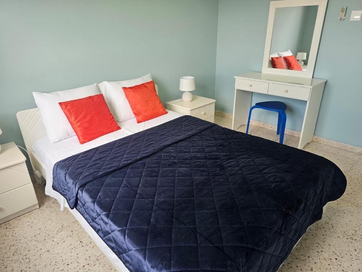 Kapparis - Blue And Aqua Apartment