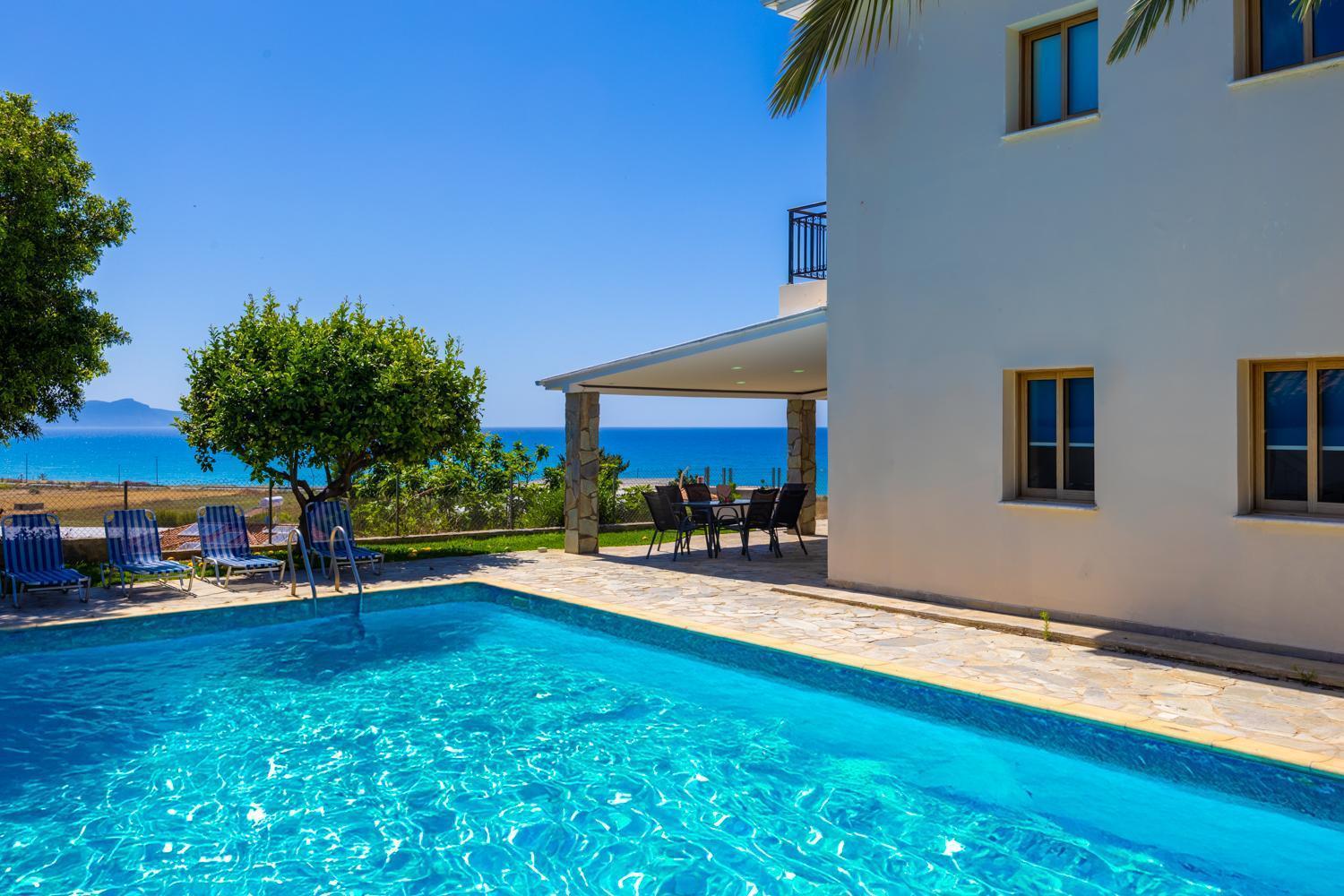Sunset Villa *