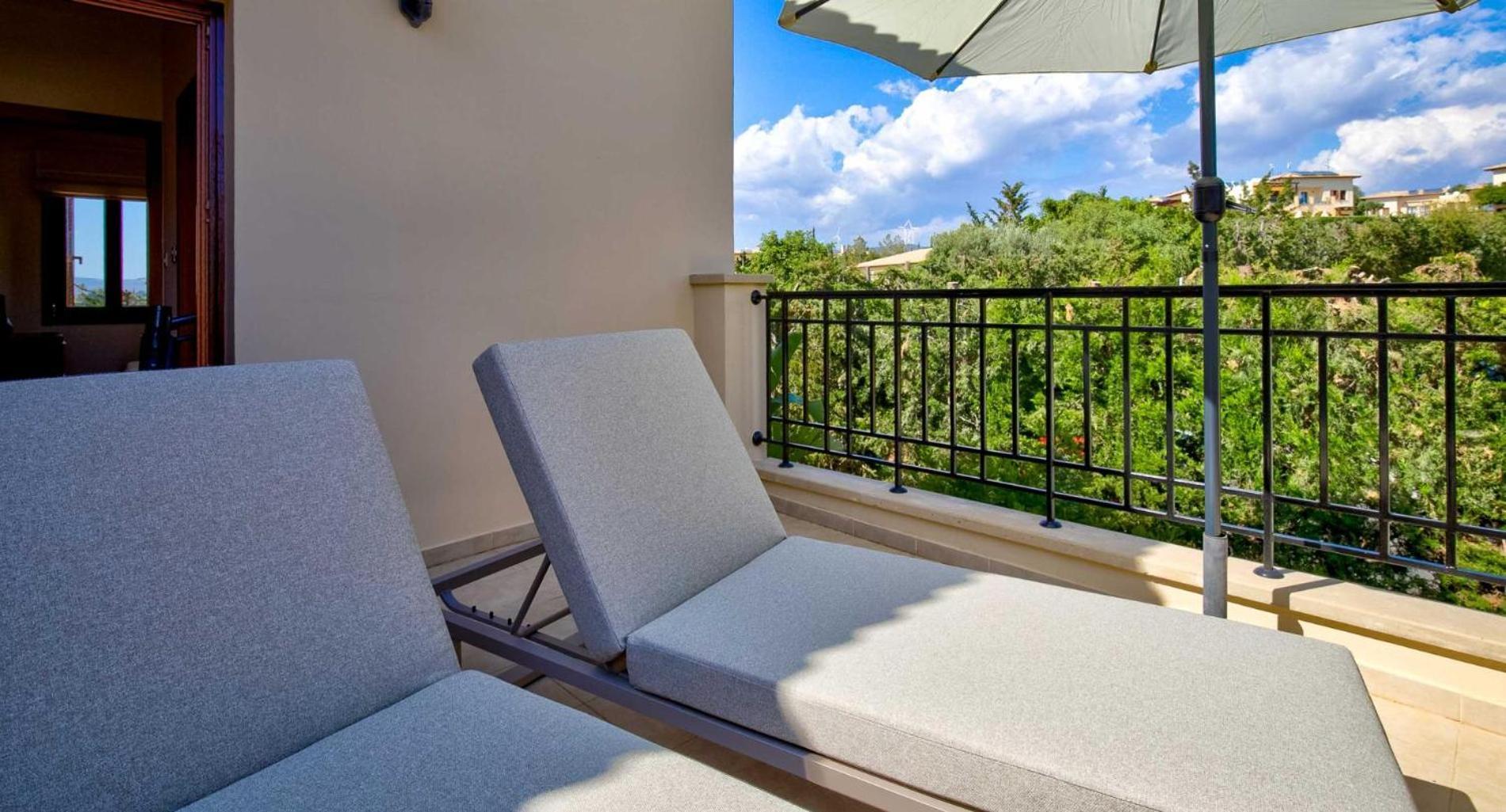 Apartment Beautiful Sea And Sunset Views From Ce13, Theseus Village, Aphrodite Hills *