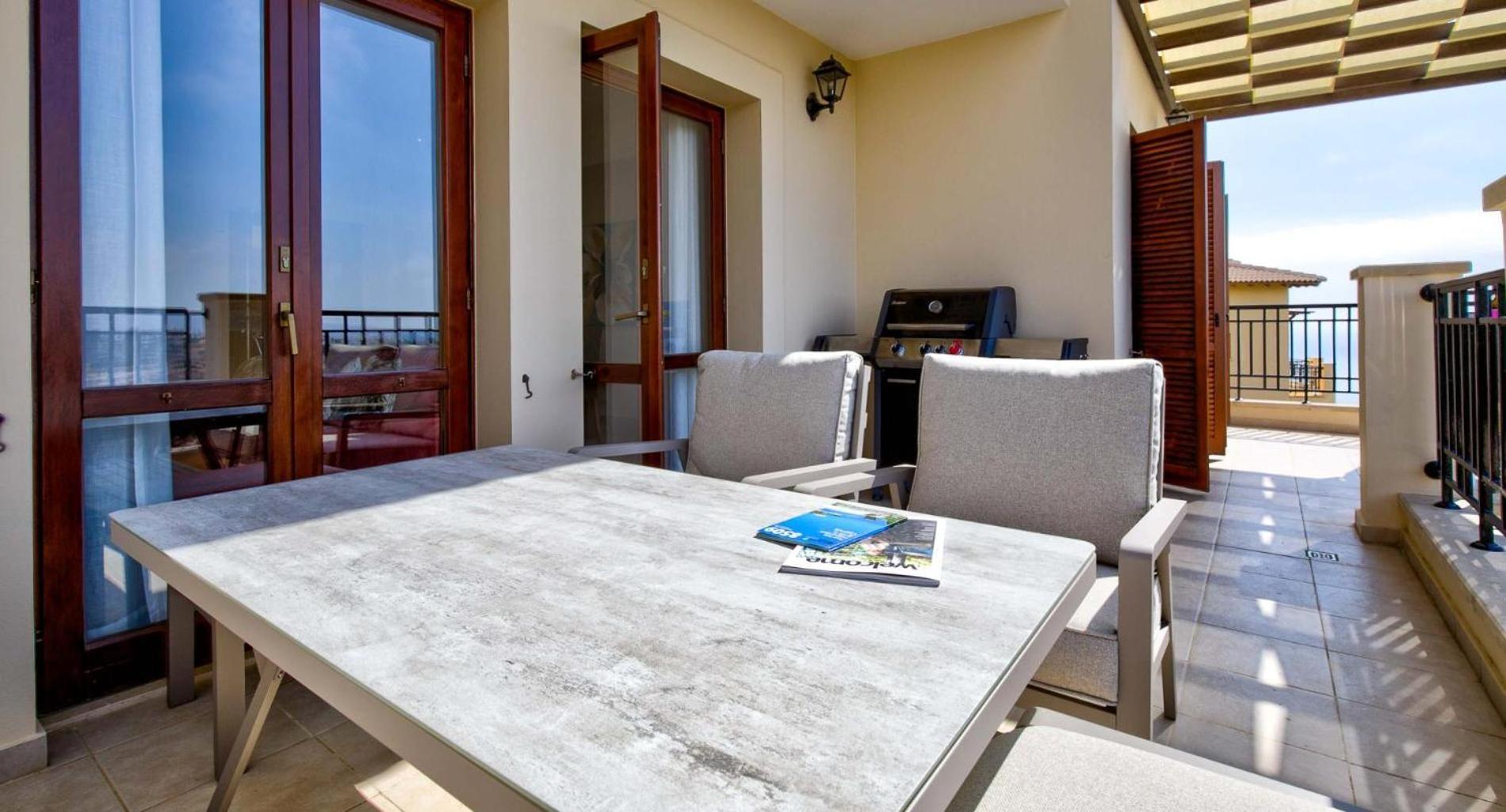 Apartment Beautiful Sea And Sunset Views From Ce13, Theseus Village, Aphrodite Hills *