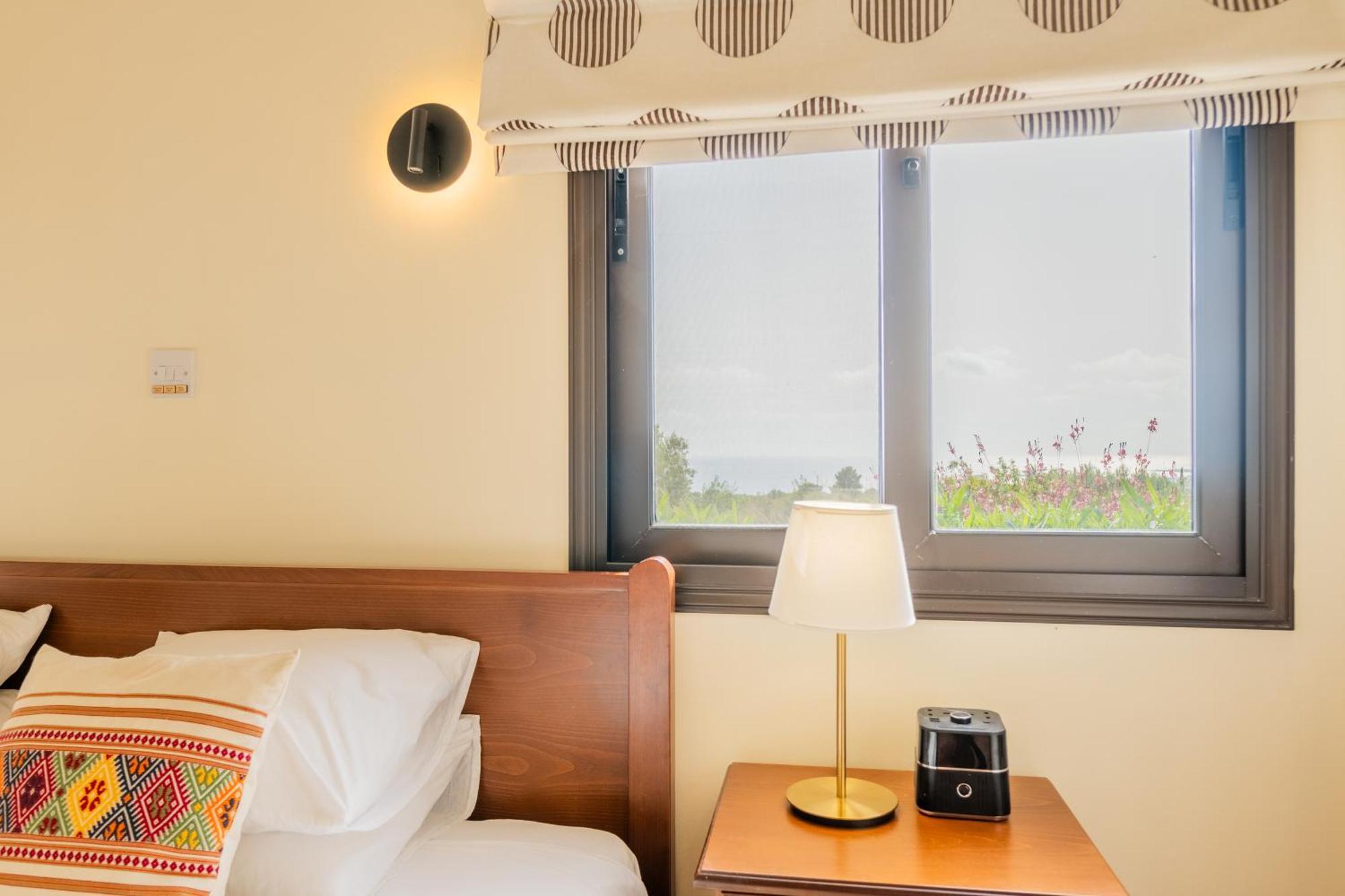 Pleiades - Sea Views, Private Pool & Hot Tub * Kouklia