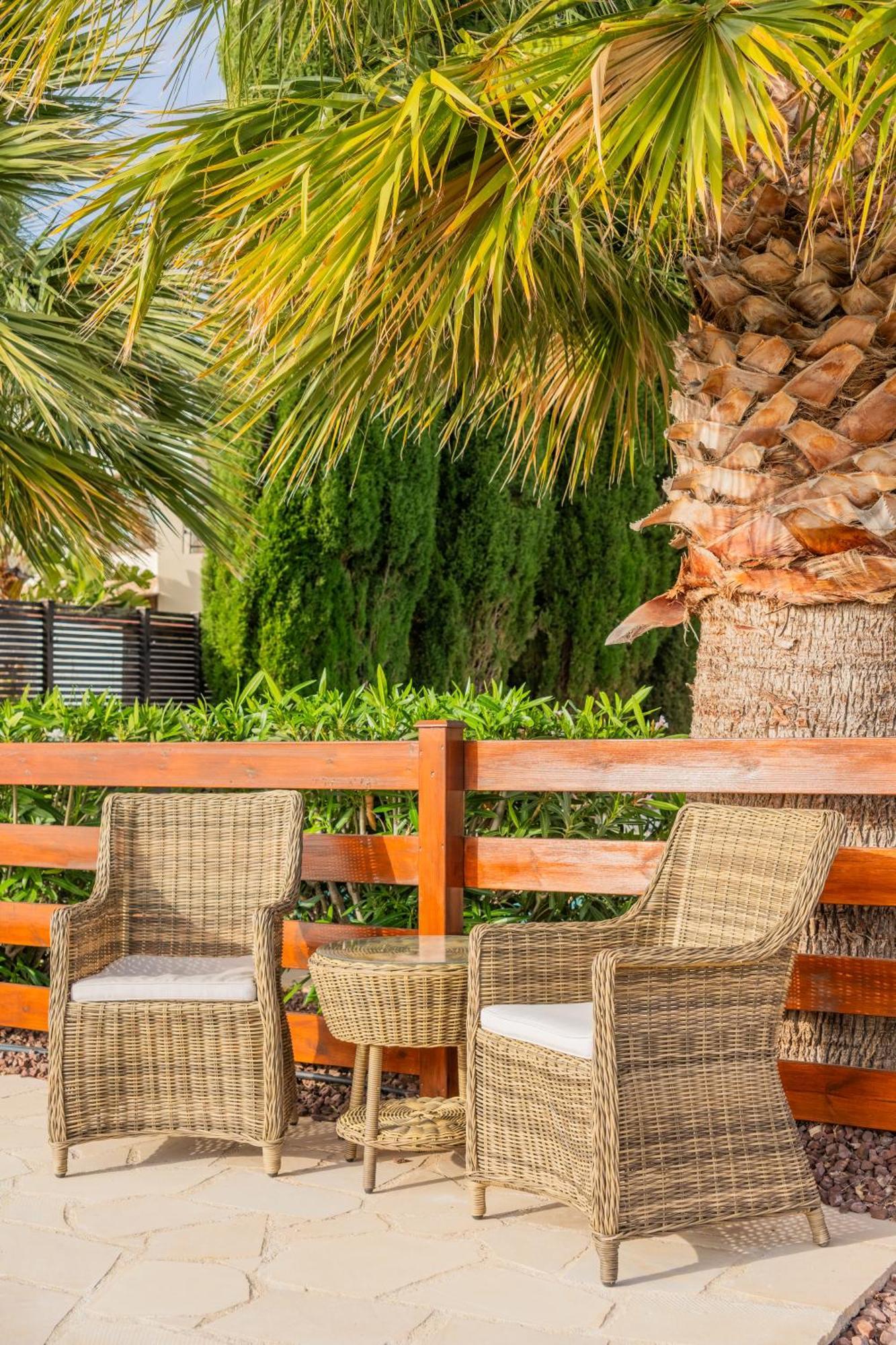 Pleiades - Sea Views, Private Pool & Hot Tub *