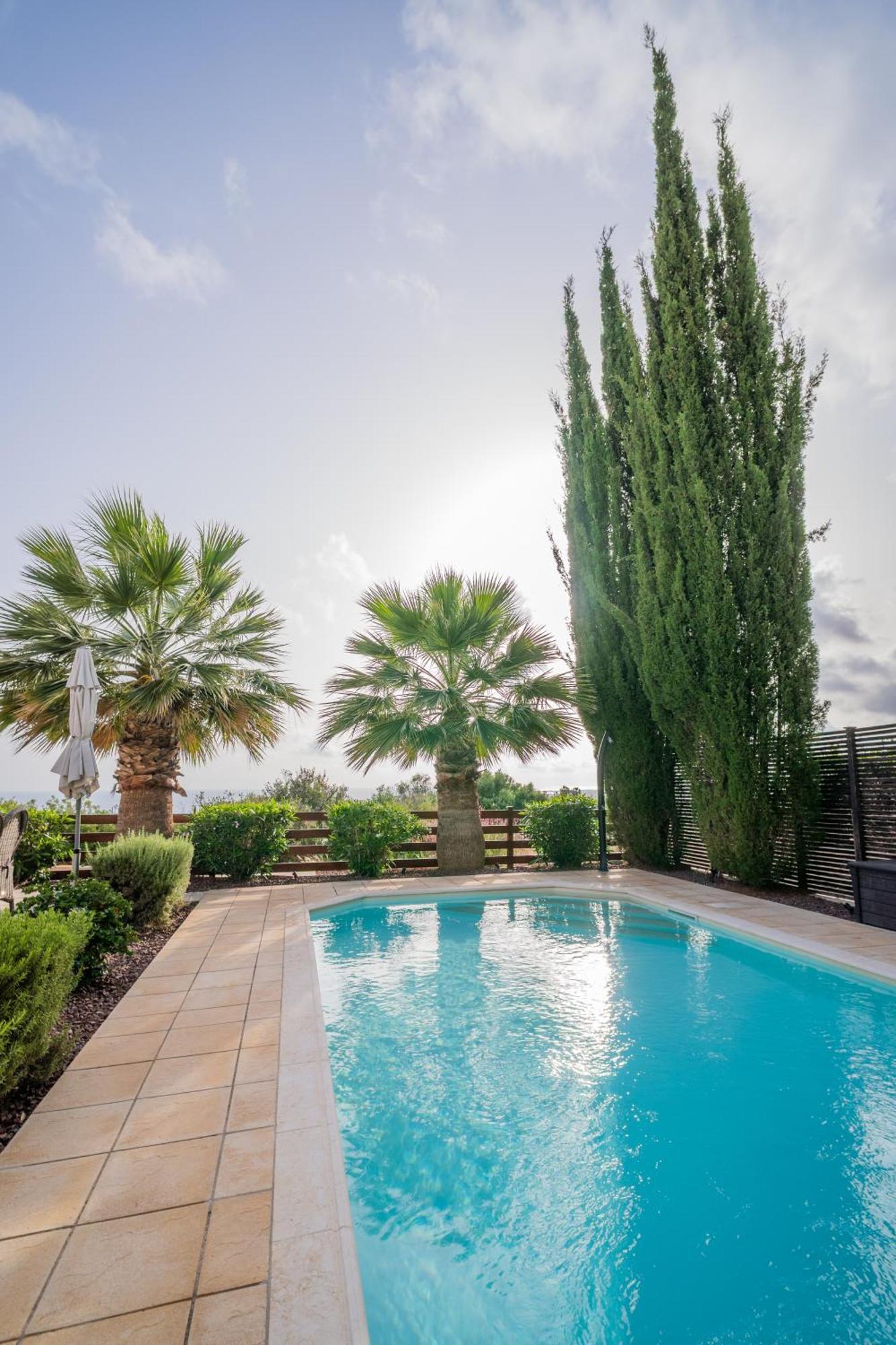 Pleiades - Sea Views, Private Pool & Hot Tub Kouklia