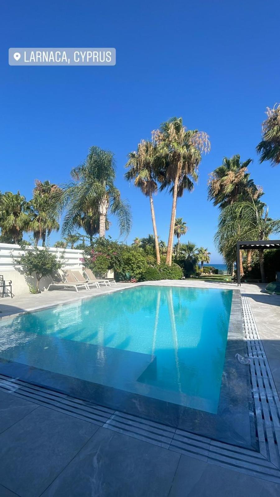 Front Line Luxury House 5 Bedroom Pousada *