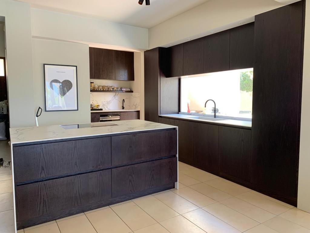 Front Line Luxury House 5 Bedroom