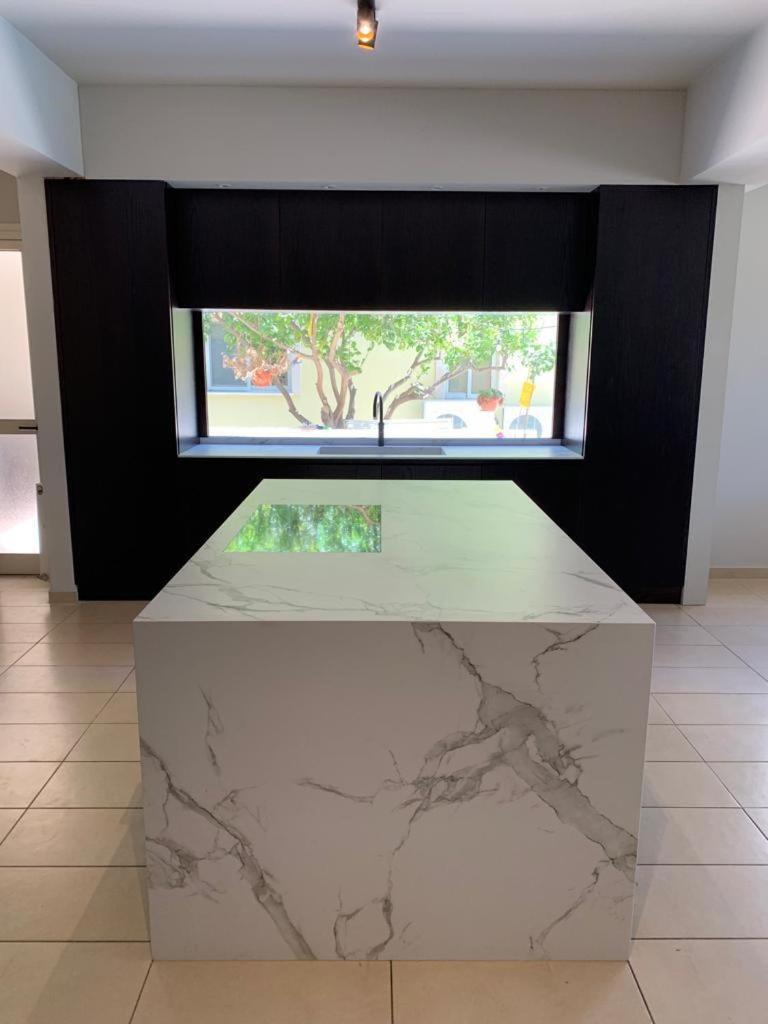 Front Line Luxury House 5 Bedroom * Pervolia