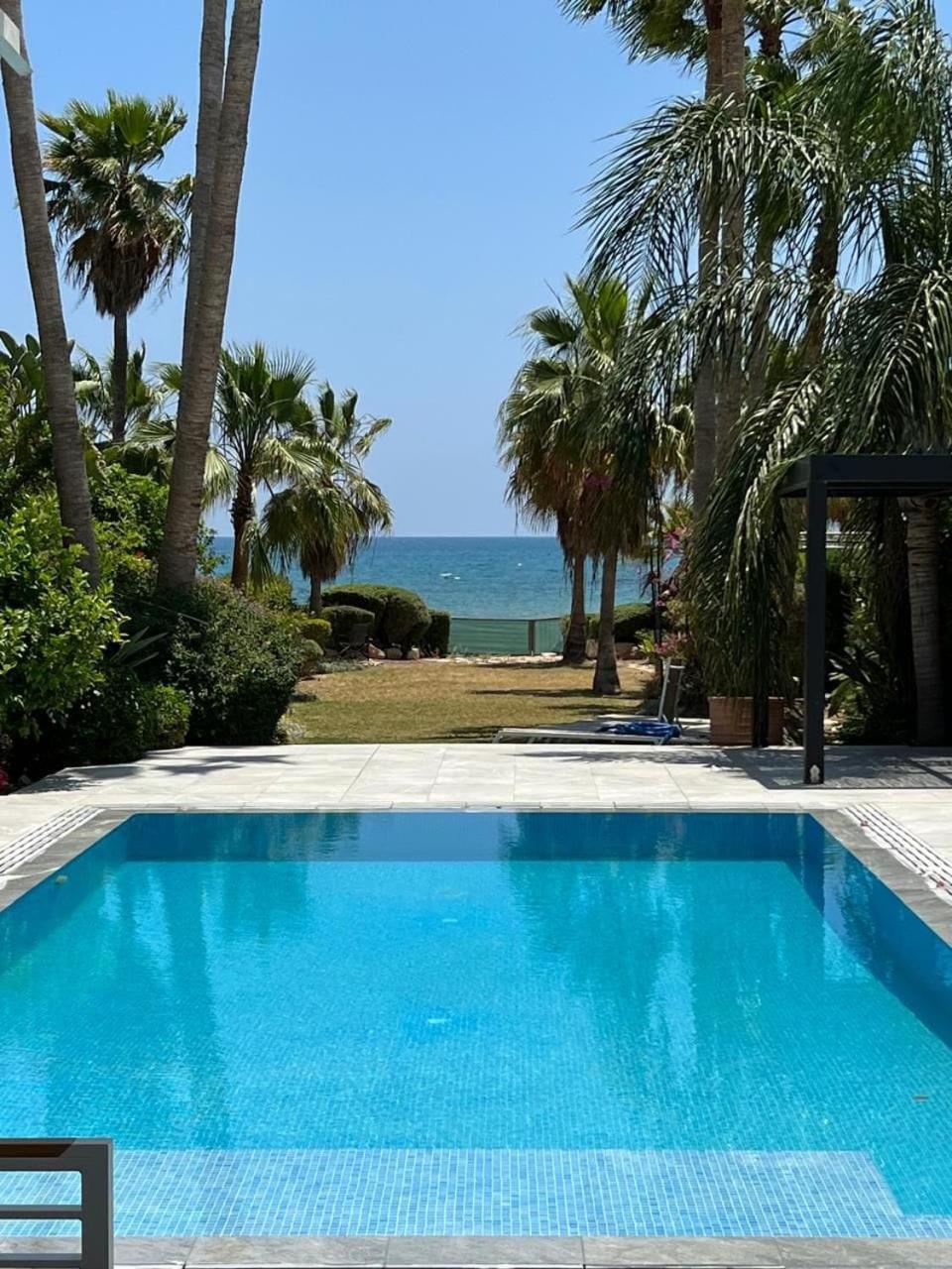 Pousada Front Line Luxury House 5 Bedroom