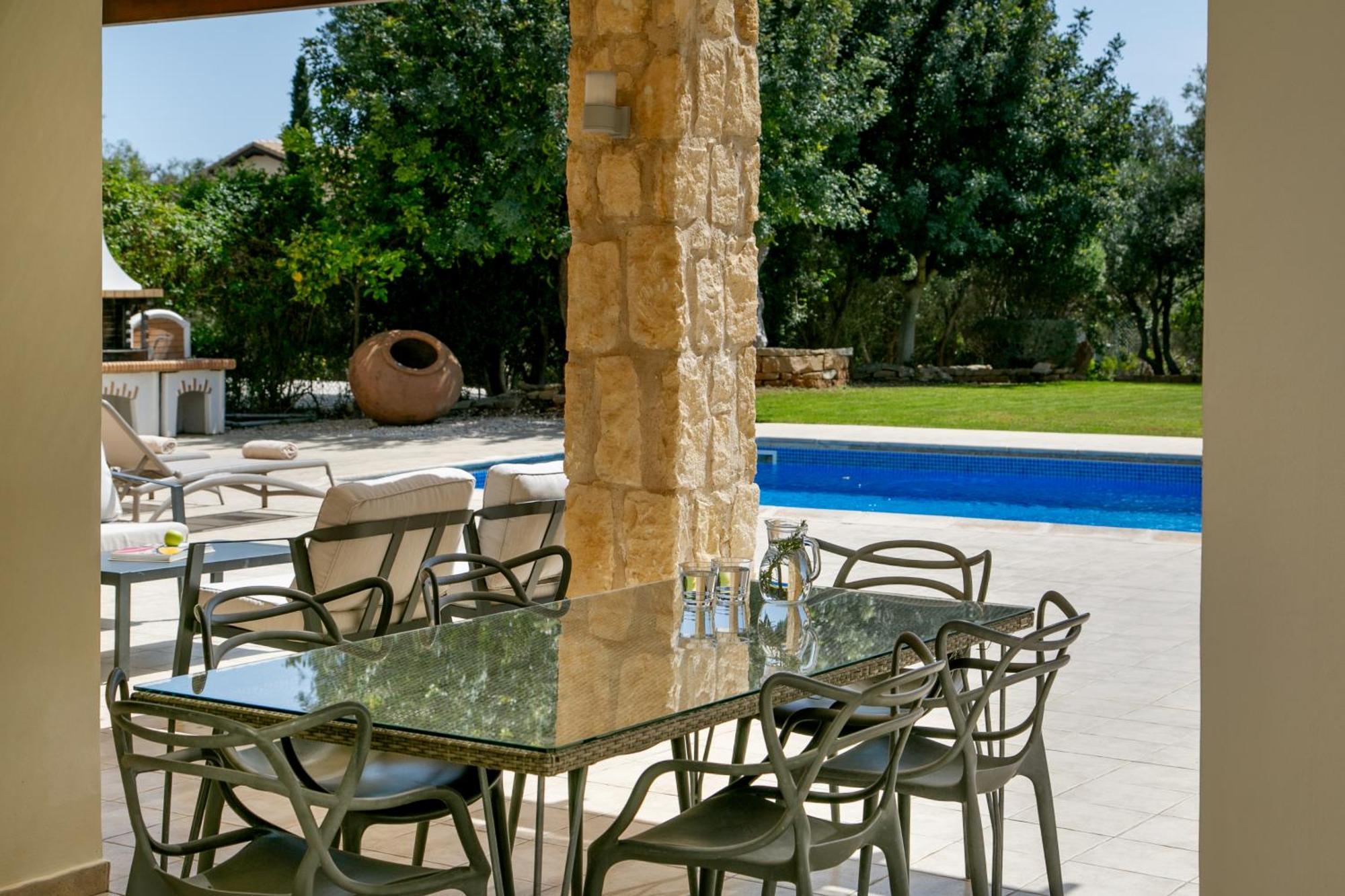 Aphrodite Hills Resort 4*