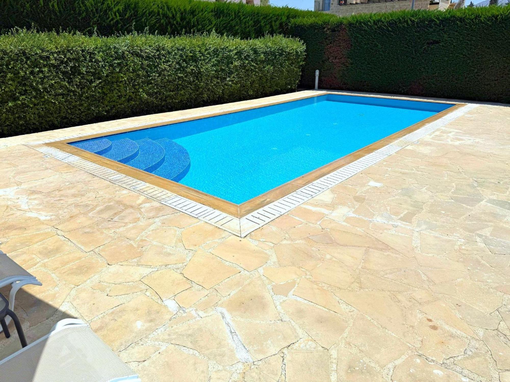 Anastasia Sandy - Overflow Private Pool - Games - Private Area Polis