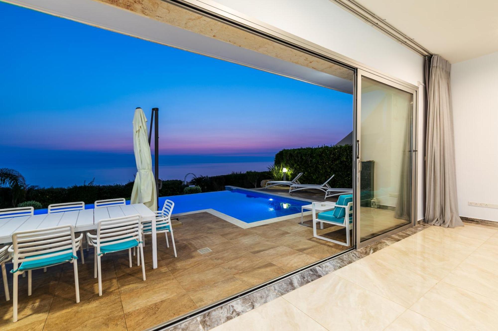 Olymp Luxury C - Seafront Elegance With Infinity Pool And Exclusive Lifestyle *