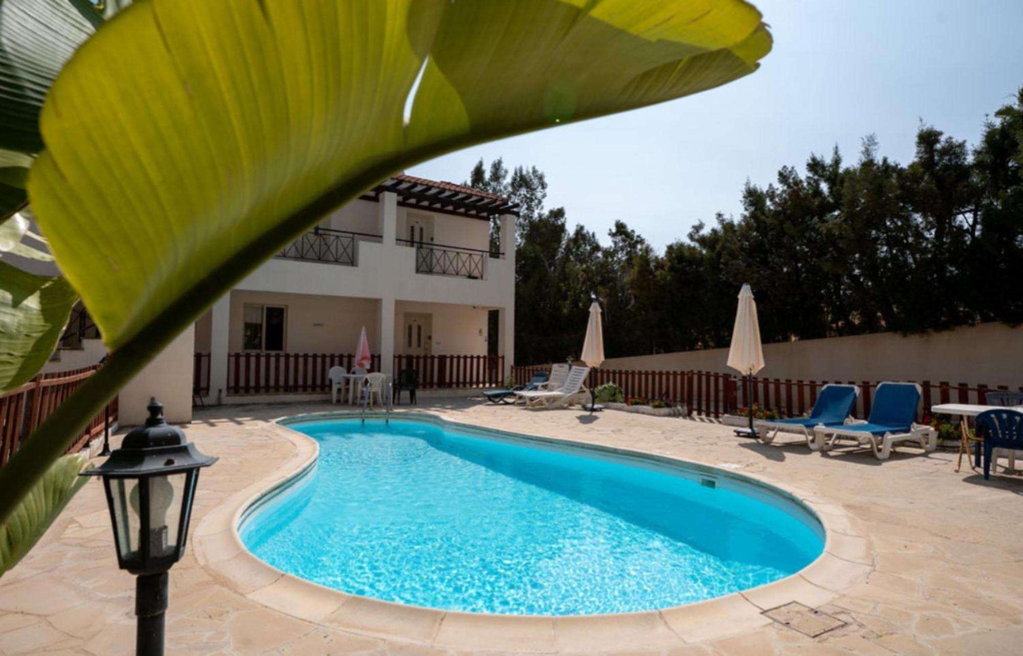 Stylish With Pool, Fast Wifi, Netflix, Perfect For Couples Or Solo Travellers Apartment *