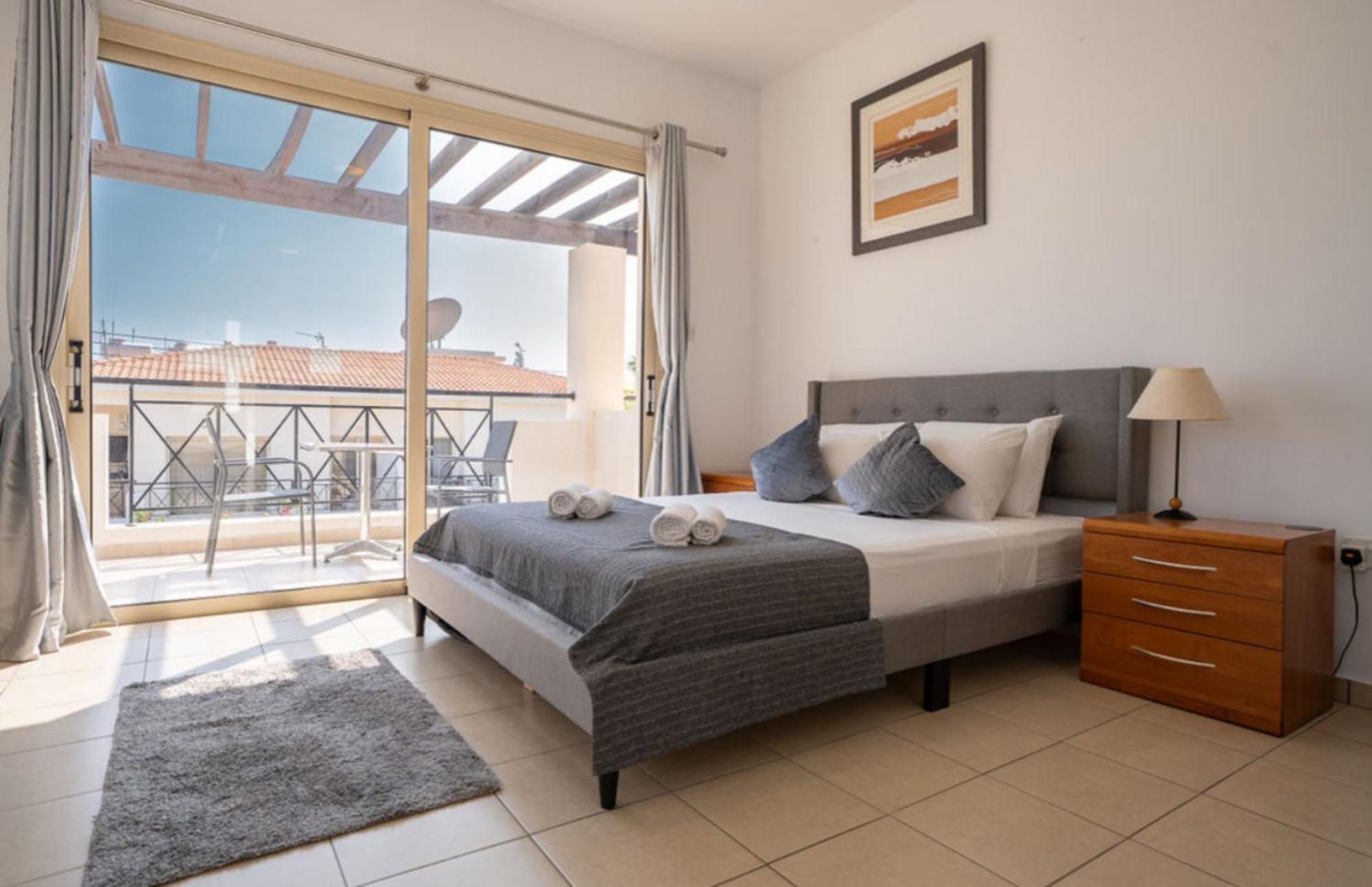 Stylish With Pool, Fast Wifi, Netflix, Perfect For Couples Or Solo Travellers Apartment