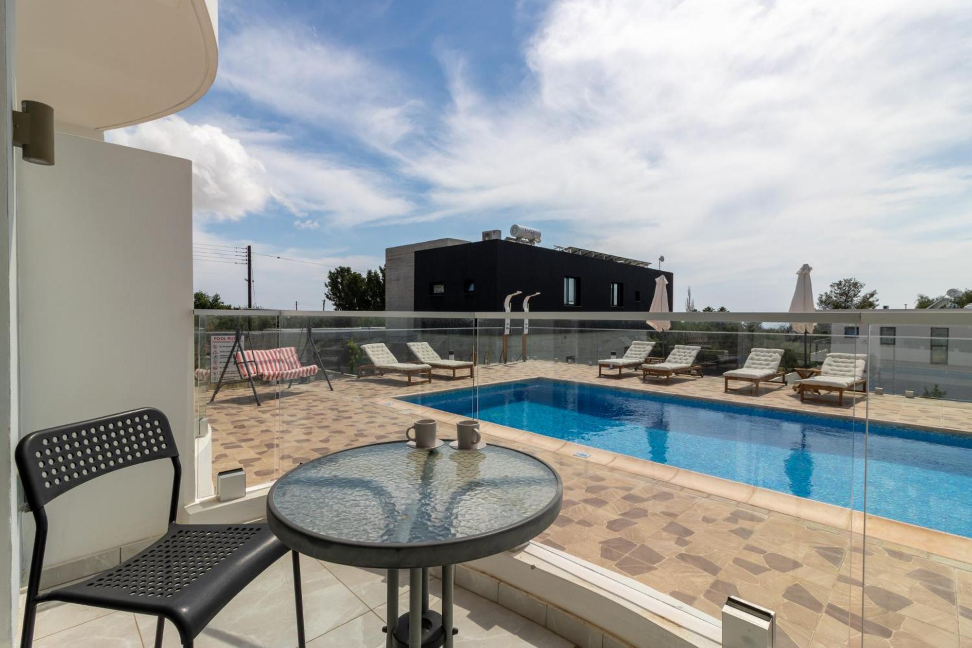 Arf - With Jacuzzi At The Complex *