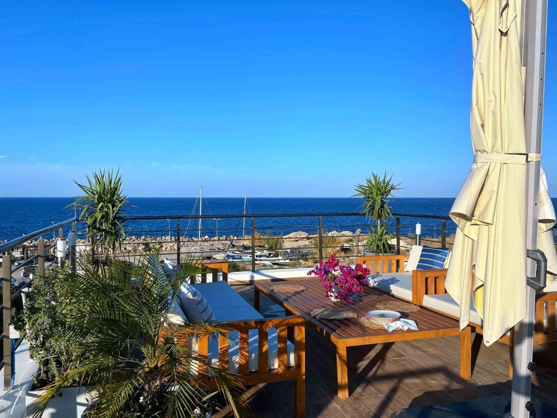 Spacious Three-bedroom With Sea View B4 Lapithos (Northern Cyprus)