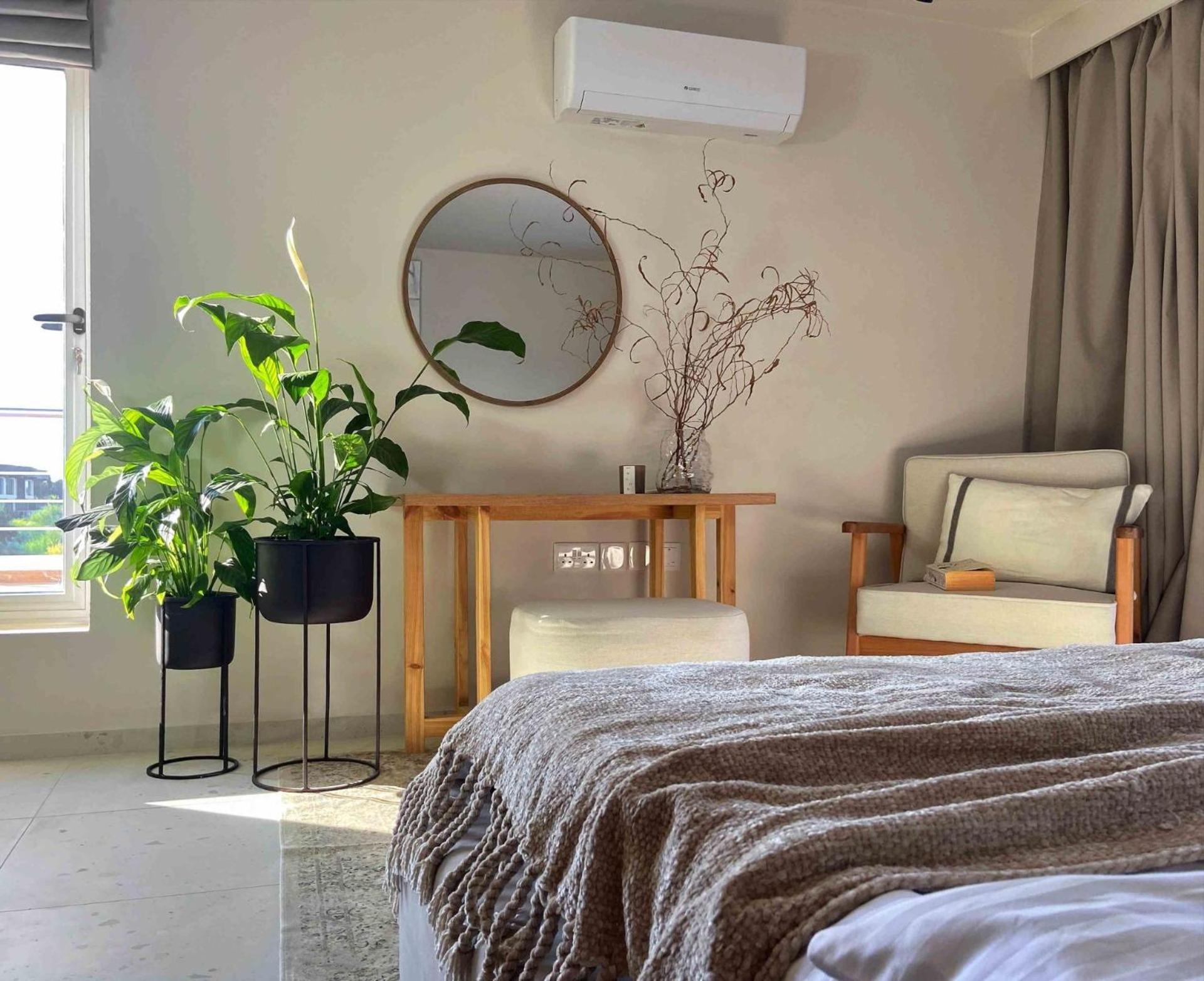 Spacious Three-bedroom With Sea View B4 Apartment