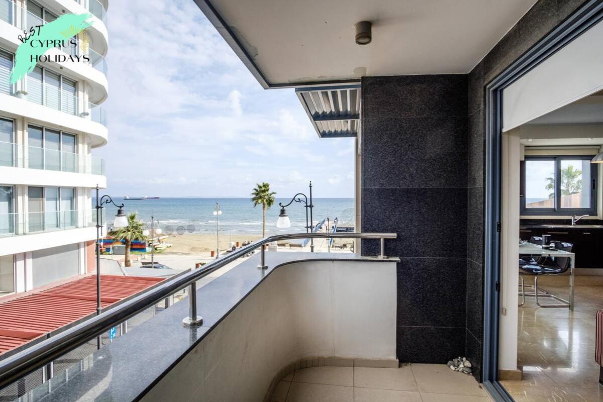 Holiday home Dios Ponte Finikoudes Beachfront *