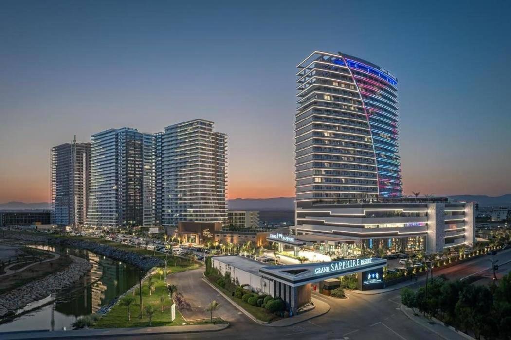Apartment Grand Sapphire Casino And With Sea View And Free Welcome Package *