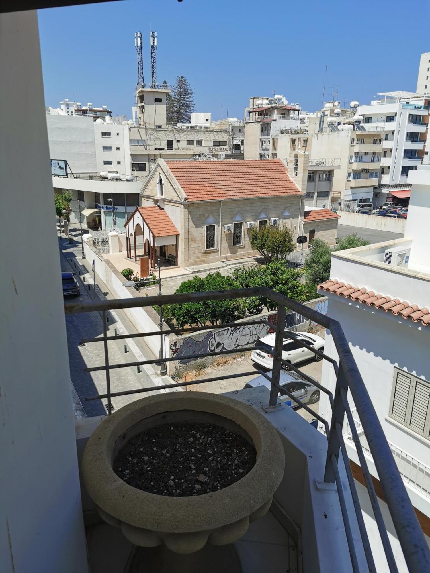 Downtown Apartment *