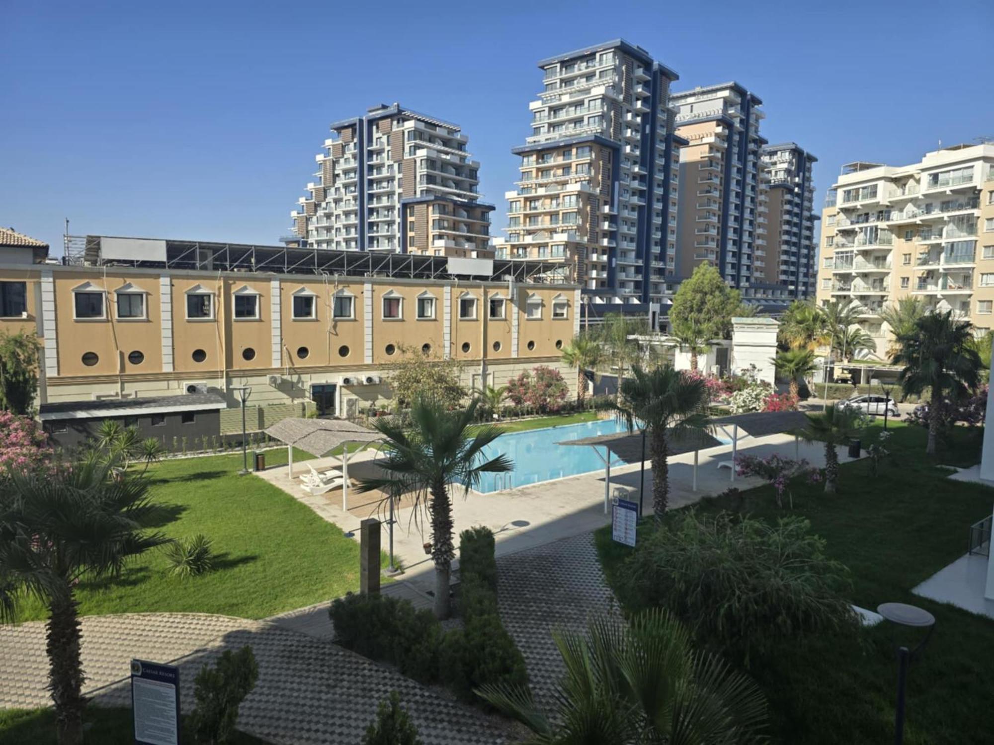 Apartment Luxury Apartment With Pool View At Caesar Resort *