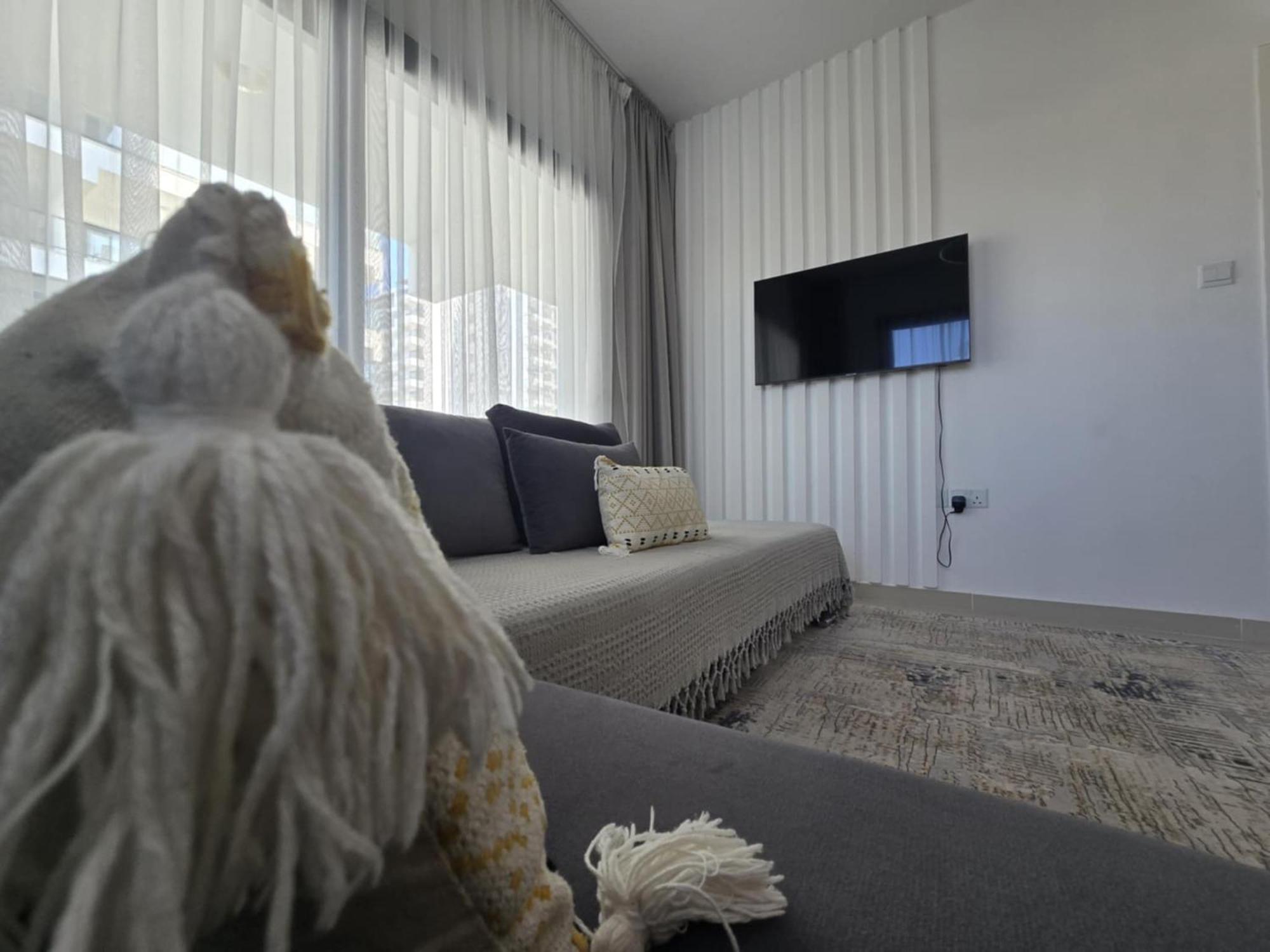 Luxury Apartment With Pool View At Caesar Resort *