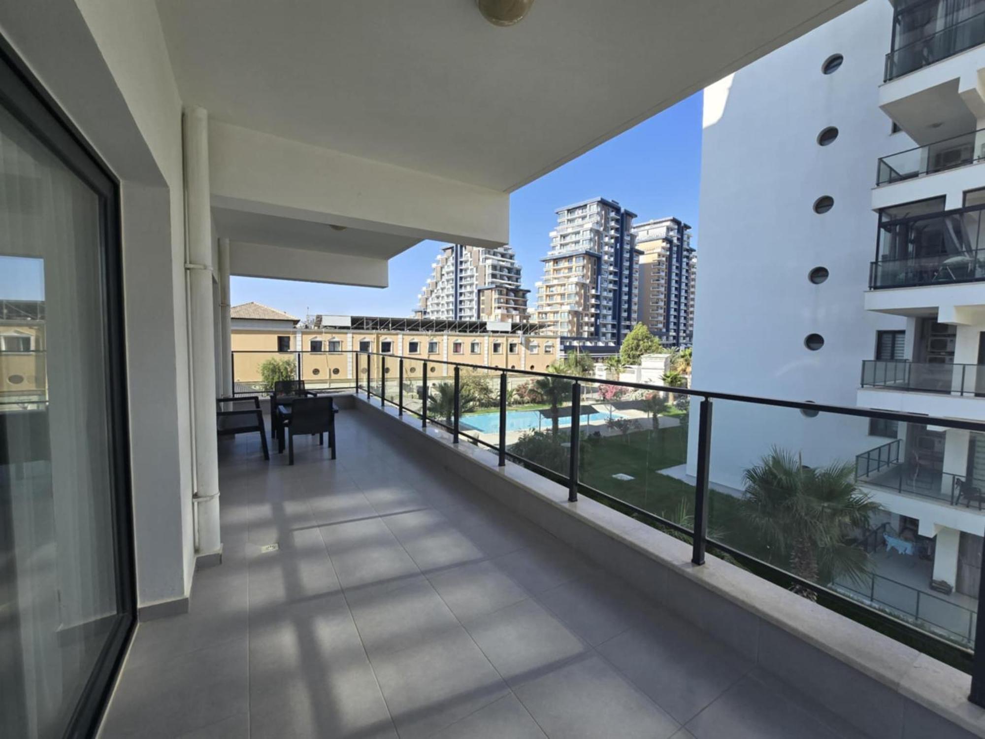 Luxury Apartment With Pool View At Caesar Resort *
