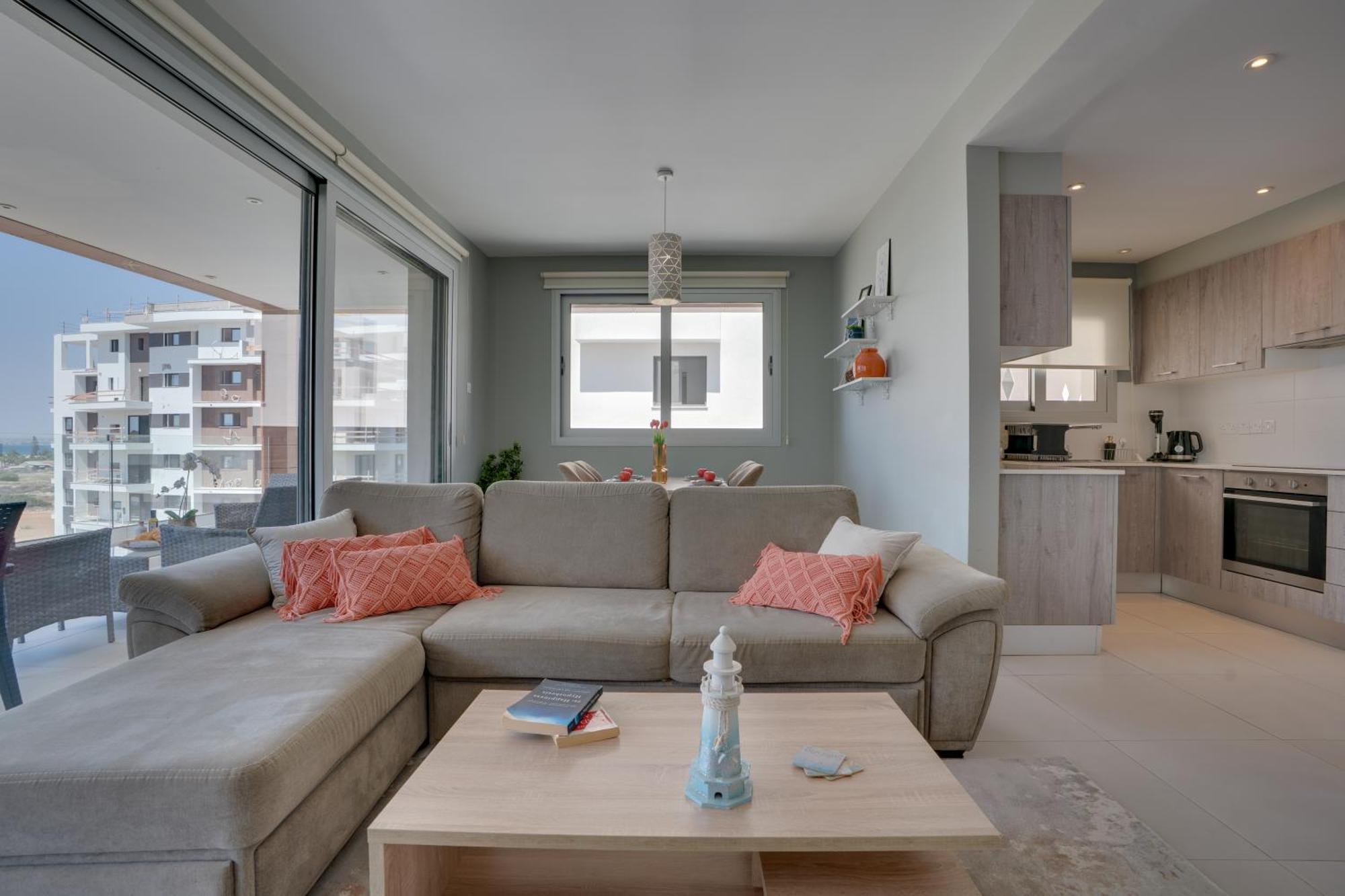 Apartment Majestic Sunset Salt Views 300m From Larnaca