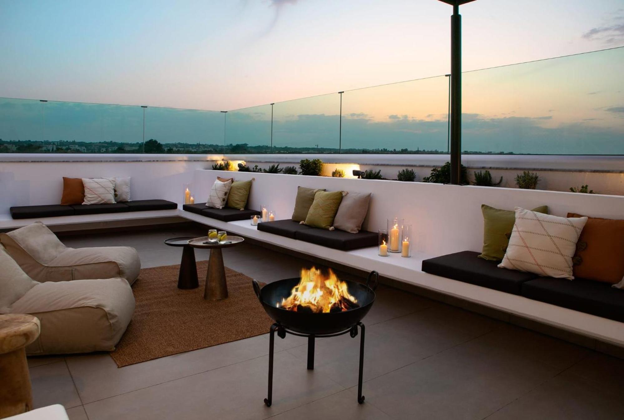 Amazing Lubbock 3 Bedrooms Private Outdoor Pool And Hot Tub Furnished Sun Terrace Shaded Furnished Terrace Bbq, Villa Protaras