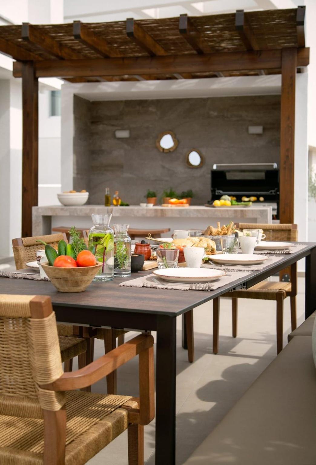 Amazing Lubbock 3 Bedrooms Private Outdoor Pool And Hot Tub Furnished Sun Terrace Shaded Furnished Terrace Bbq, * Protaras