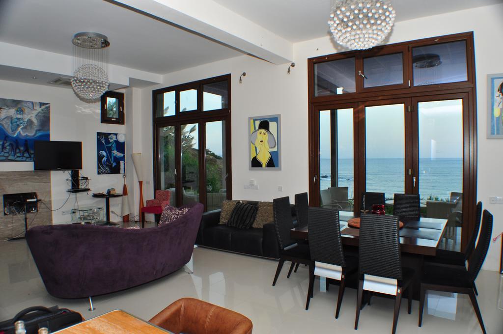 Beach Pantheon Villa