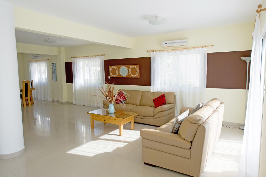 Villa Hara Nissi Beach Villas *