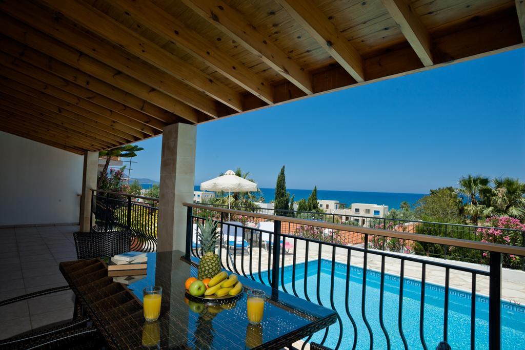 Amalia Villa Polis