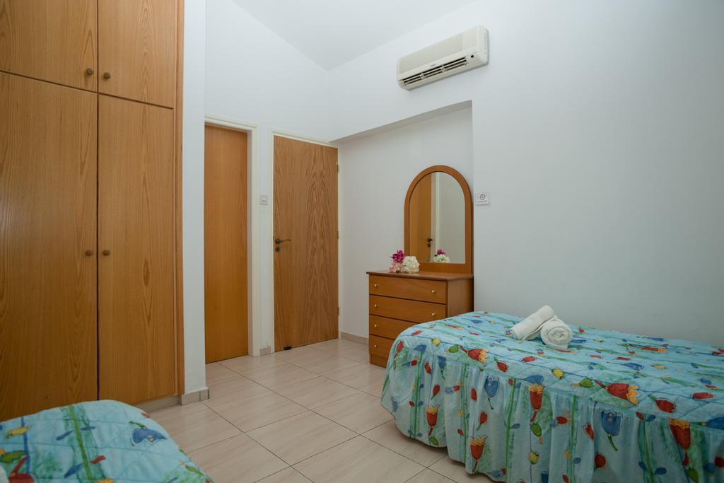 Villa Amalia Polis