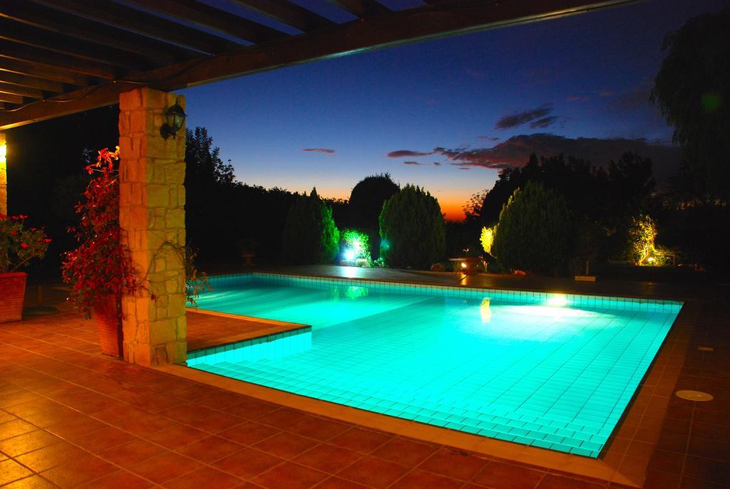 3 Bedroom Anarita With Private Pool, Aphrodite Hills Holiday home Kouklia